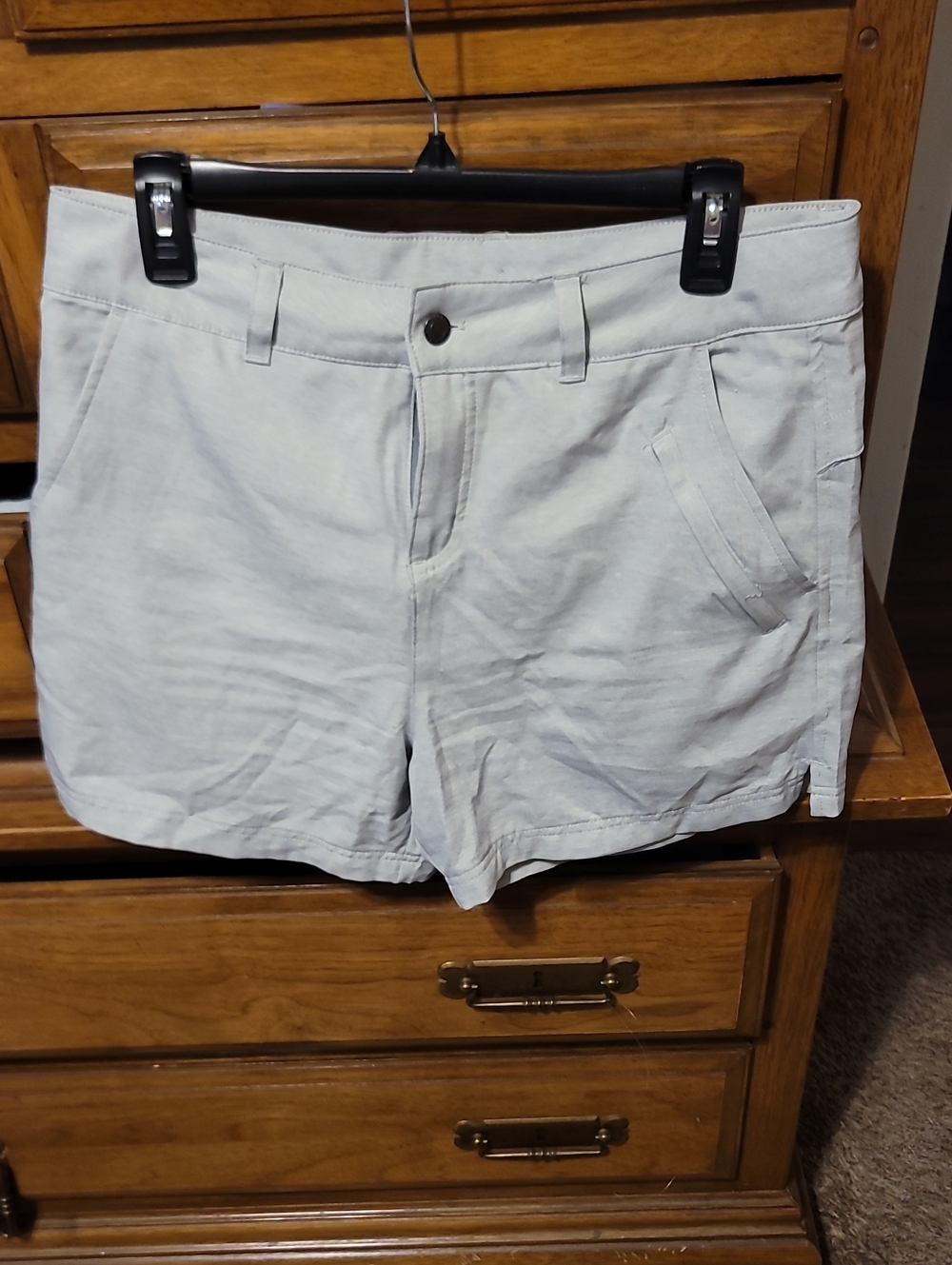 Magellan Outdoors Light Gray Women’s Casual Shorts